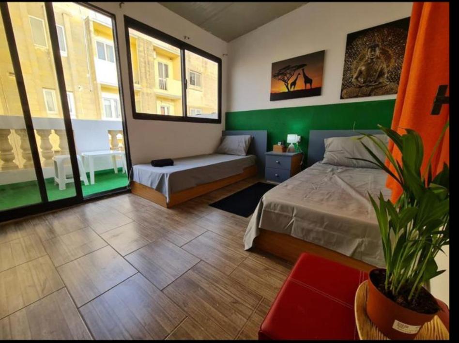 Room 6- Private Room With Private Terrace, Private Bathroom, Ac And Wifi سليمة المظهر الخارجي الصورة