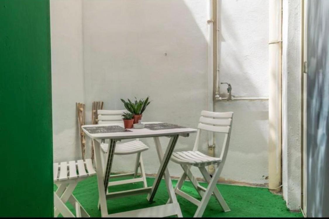 Room 6- Private Room With Private Terrace, Private Bathroom, Ac And Wifi سليمة المظهر الخارجي الصورة